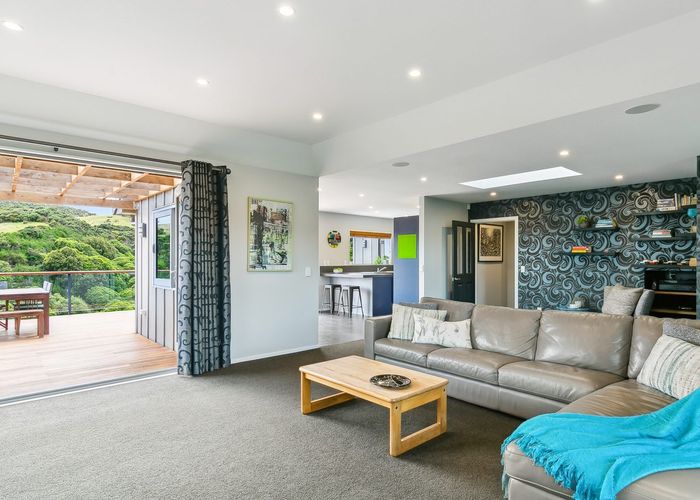  at 9 Cabbage Tree Grove, Woodridge, Wellington