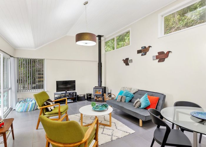  at 1080 Sandspit Road, Sandspit, Warkworth