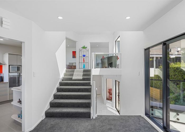  at 2/11 Belleview Terrace, Mount Pleasant, Christchurch