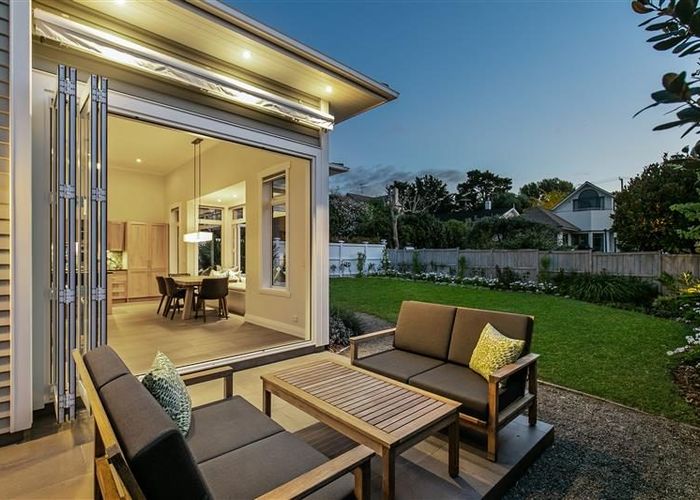  at 11 Kenny Road, Remuera, Auckland