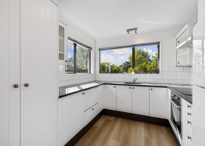  at 1/27 Royleen Street, Casebrook, Christchurch