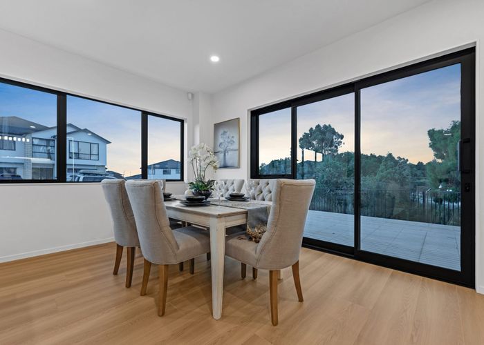  at 27 Tannaghmore Drive, Flat Bush, Manukau City, Auckland