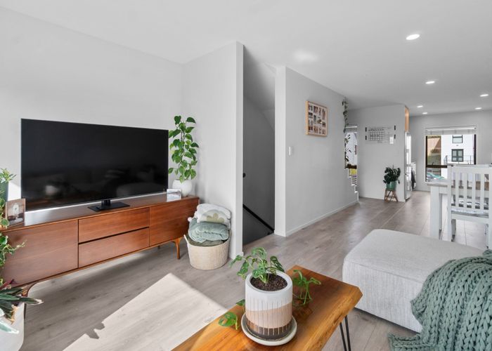  at 6/955 Mount Eden Road, Three Kings, Auckland City, Auckland