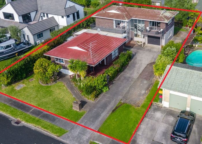  at 1/7 Malloy Place, Eastern Beach, Auckland