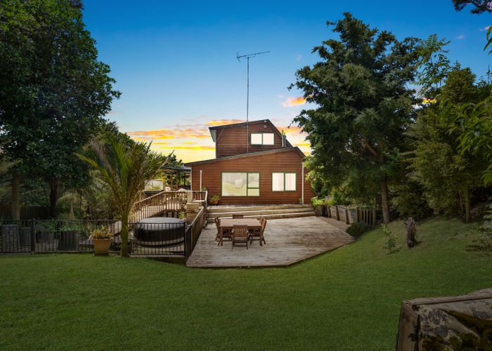  at 6 Dee Place, Torbay, Auckland