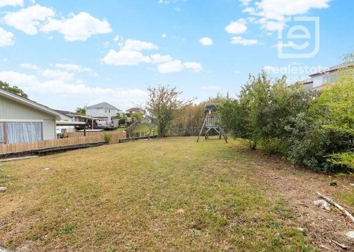  at 6A Waari Avenue, Sunnyvale, Waitakere City, Auckland