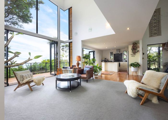  at 45 Laingholm Drive, Laingholm, Waitakere City, Auckland