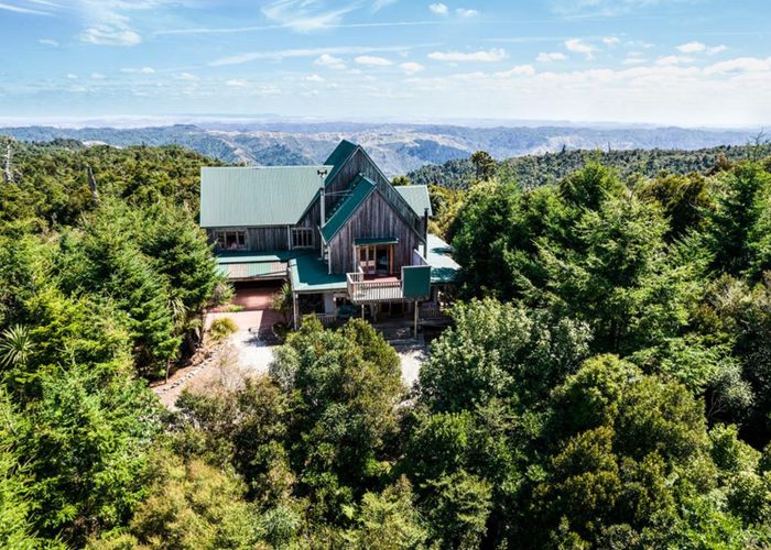  at 550E Cuff Road, Erua