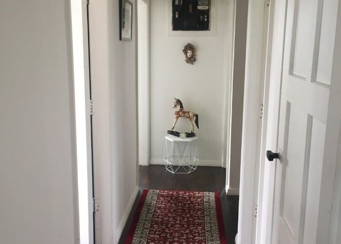  at 6d McCullough Avenue, Mount Roskill, Auckland City, Auckland