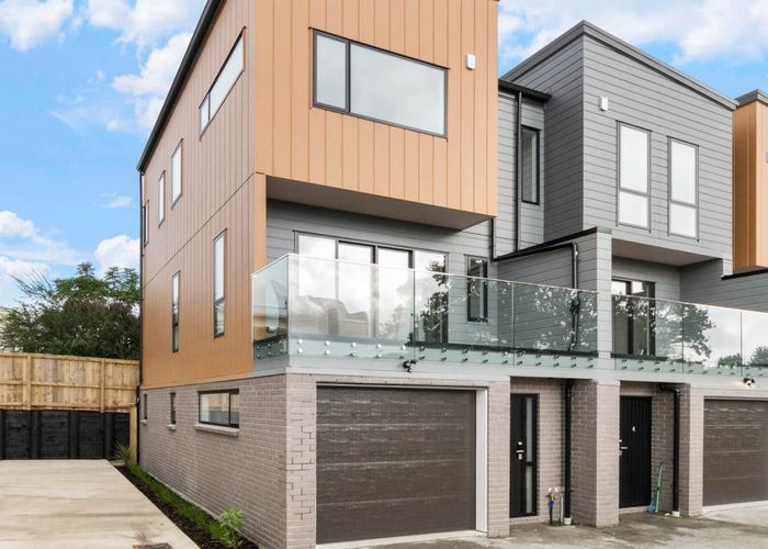  at 5/18 Pine Street, New Lynn, Auckland