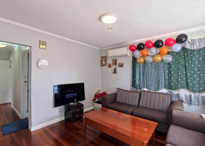  at 1/55 White Swan Road, Mount Roskill, Auckland City, Auckland