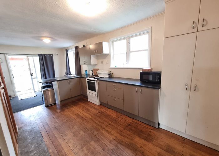  at 10 Herald Street, Dobson, Greymouth