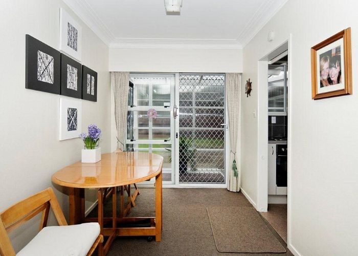  at 1/17 Woodward Road, Mount Albert, Auckland