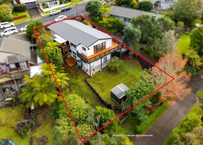  at 10 Lagoon Way, West Harbour, Waitakere City, Auckland