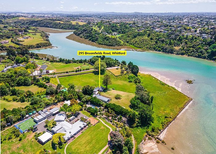 For sale 295 Broomfields Road, Whitford, Manukau City, Auckland