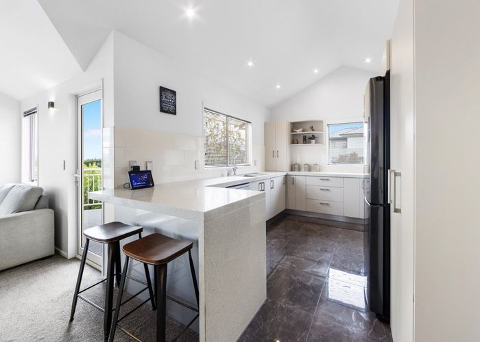  at 4 Somerton Rise, Westmorland, Christchurch City, Canterbury