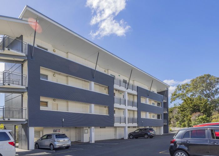  at D3 and D7/210 Dairy Flat Highway, Albany, North Shore City, Auckland