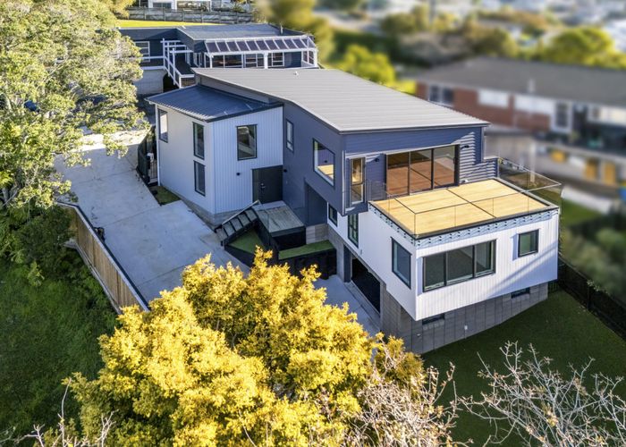  at 608A Beach Road, Rothesay Bay, North Shore City, Auckland