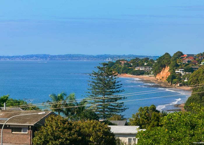  at 549 Beach Road, Murrays Bay, Auckland