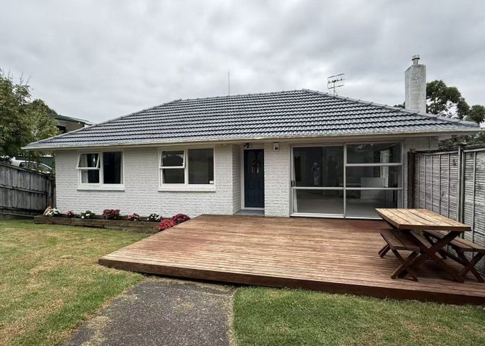  at 74 Marlborough Avenue, Glenfield, North Shore City, Auckland