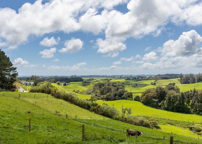  at 805 Richmond Road, Lepperton, New Plymouth