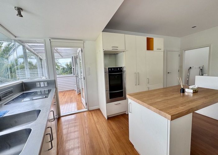 at 34 Gladwin Road, Epsom, Auckland