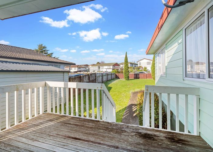  at 2/14 Silver Creek Road, Weymouth, Manukau City, Auckland