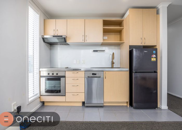  at 2N/20 Charlotte Street, Eden Terrace, Auckland