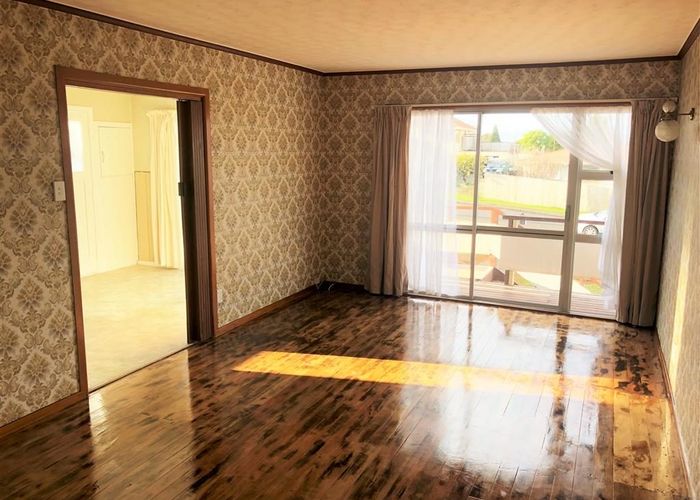  at 11 Poto Street, Te Atatu South, Waitakere City, Auckland