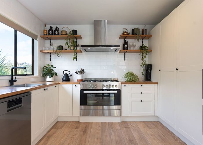  at 1/45 Unsworth Drive, Unsworth Heights, North Shore City, Auckland