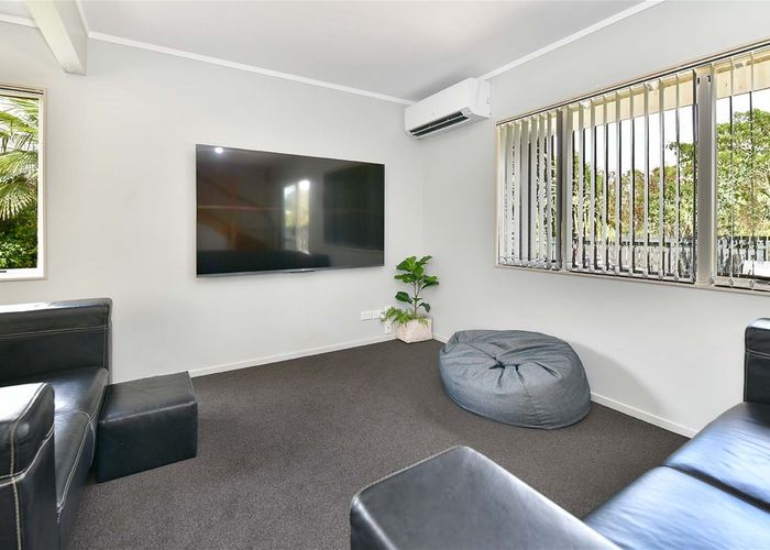  at 1/53 Springs Road, Parakai, Helensville