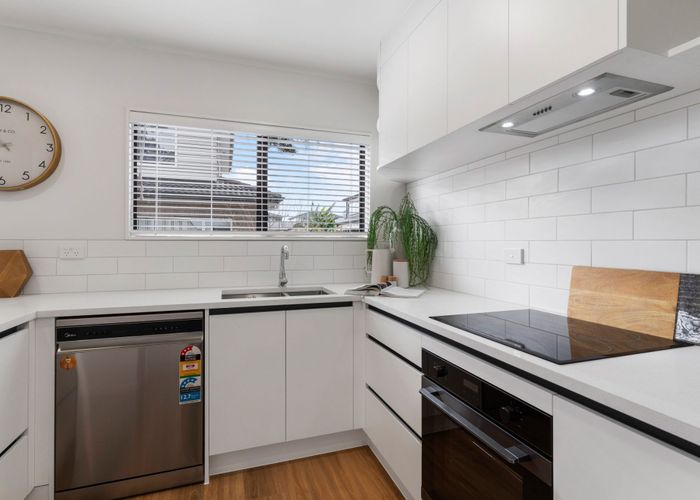  at 9B Sunnyside Crescent, Papatoetoe, Manukau City, Auckland