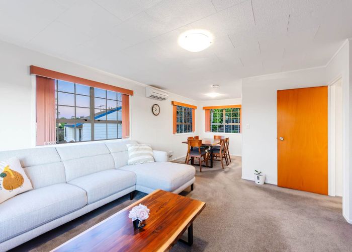  at 39 Squirrel Lane, Browns Bay, North Shore City, Auckland