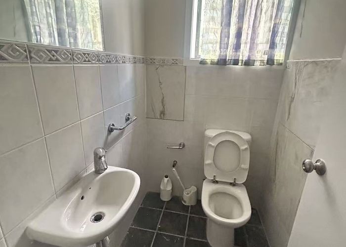  at D2/37A Hayr Road, Three Kings, Auckland City, Auckland