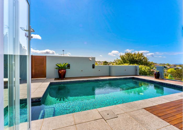  at 7 Elizabeth Place, Mairangi Bay, Auckland