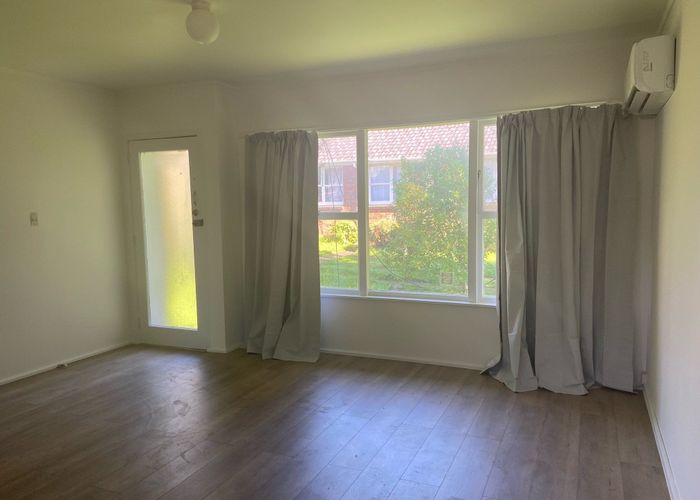  at 2/142 Panama Road, Mount Wellington, Auckland