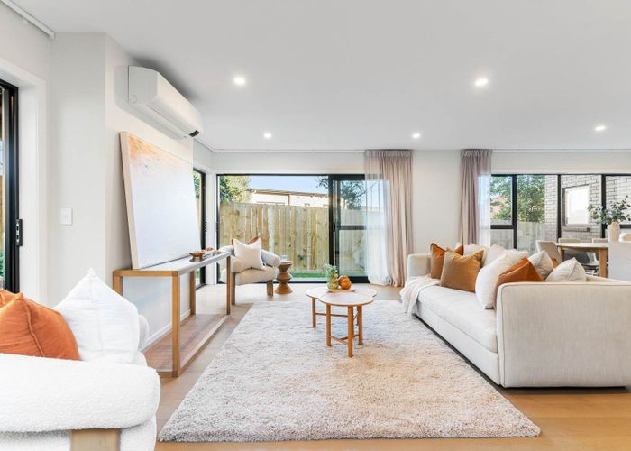  at 10A Clairville Crescent, Wai O Taiki Bay, Auckland City, Auckland
