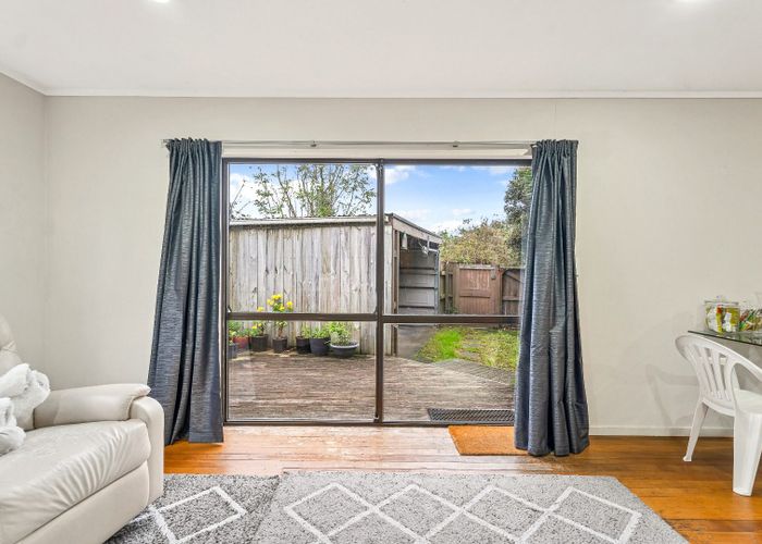  at 12/76 Riversdale Road, Avondale, Auckland City, Auckland