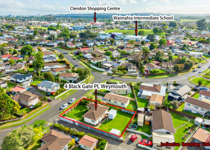 at 4 Blackgate Place, Weymouth, Auckland