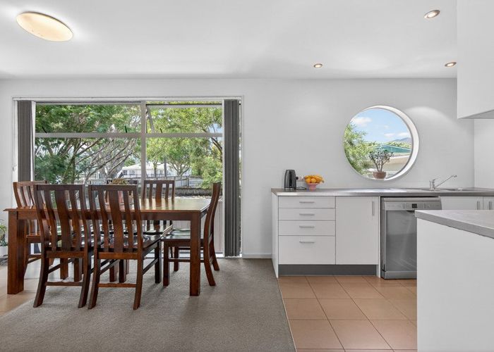  at 6C/10 Park Avenue, Epuni, Lower Hutt, Wellington