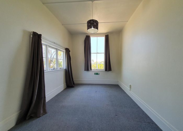  at 	4/3 Harvey Road, Bluff Hill, Napier, Hawke's Bay