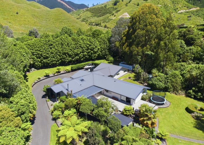  at 126 Maui Pomare Road, Paraparaumu, Kapiti Coast, Wellington