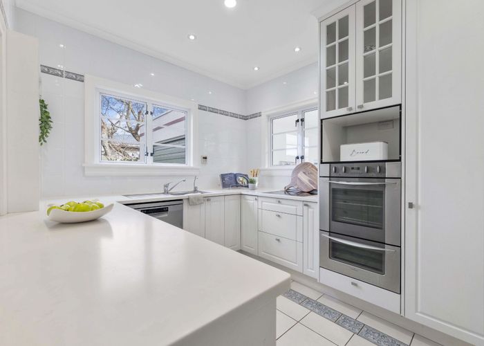  at 174 Brooklands Road, Vogeltown, New Plymouth