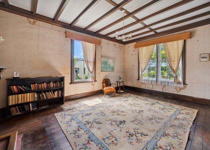  at 1420 Karamu Road North, Mayfair, Hastings