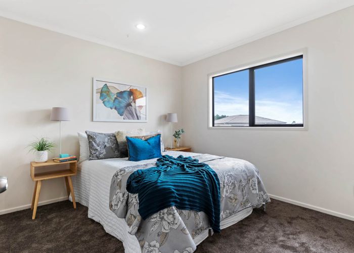  at 2 Staten Place, Mangere, Auckland