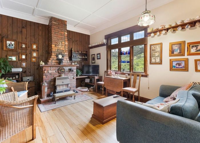  at 127 Rakau Road, Hataitai, Wellington, Wellington