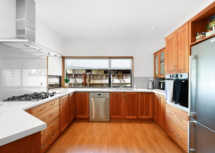  at 41 Huntington Drive, Huntington, Hamilton