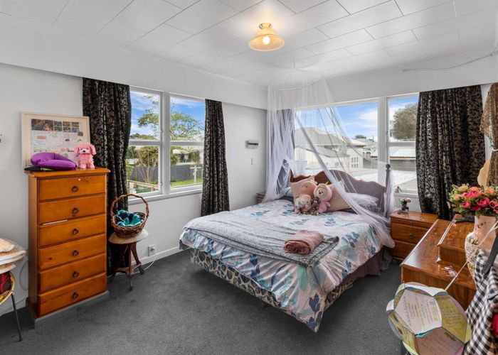  at 12 Milton Street, Whanganui East, Whanganui