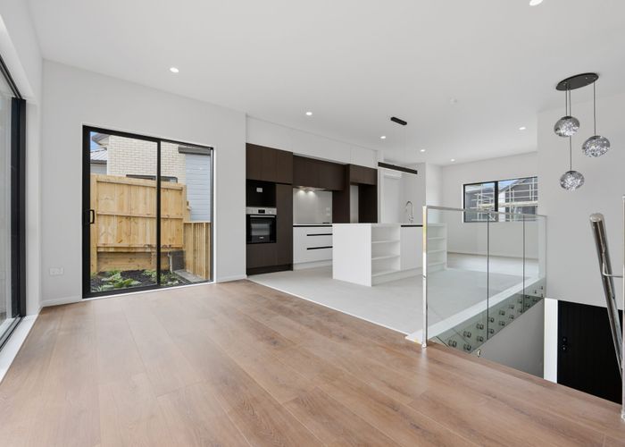 at 4/20 Melia Place, Stanmore Bay, Rodney, Auckland