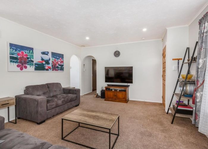  at 4 Hampshire Street, Cannons Creek, Porirua